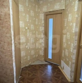 Продажа 1-комн квартиры на вторичном рынке Маршала Захарова ул,  д. 18,  к. 1