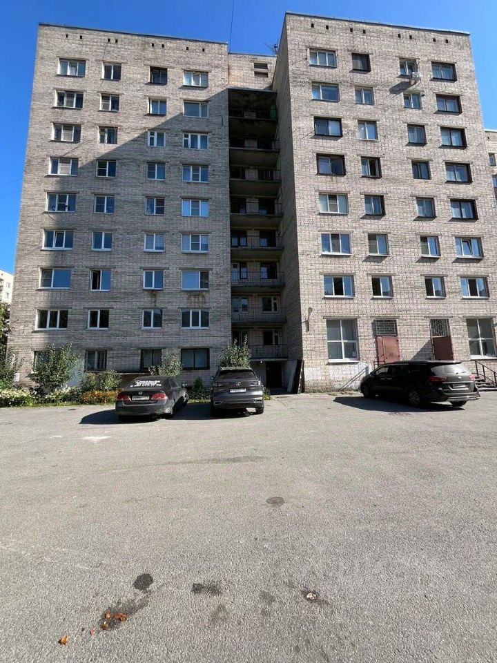Продажа 2-комн квартиры на вторичном рынке улица Подвойского, 46
