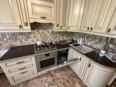 Продажа 3-комн квартиры на вторичном рынке Любучаны, ул. Спортивная,  д. 15