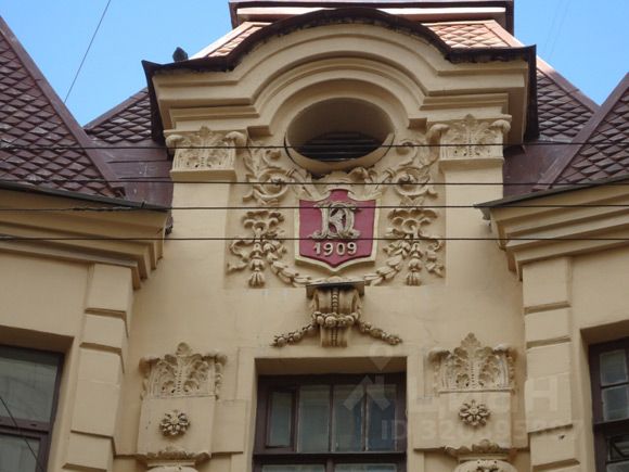 Продажа 2-комн квартиры на вторичном рынке улица Блохина, 11