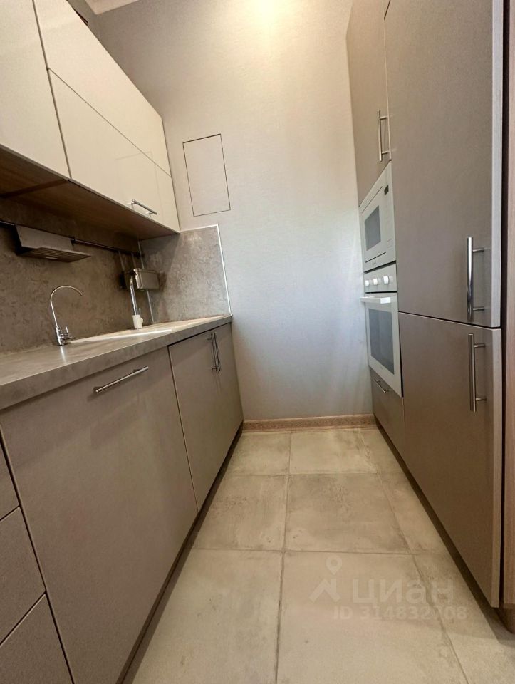 Продажа 2-комн квартиры на вторичном рынке бульвар Генерала Карбышева, 15