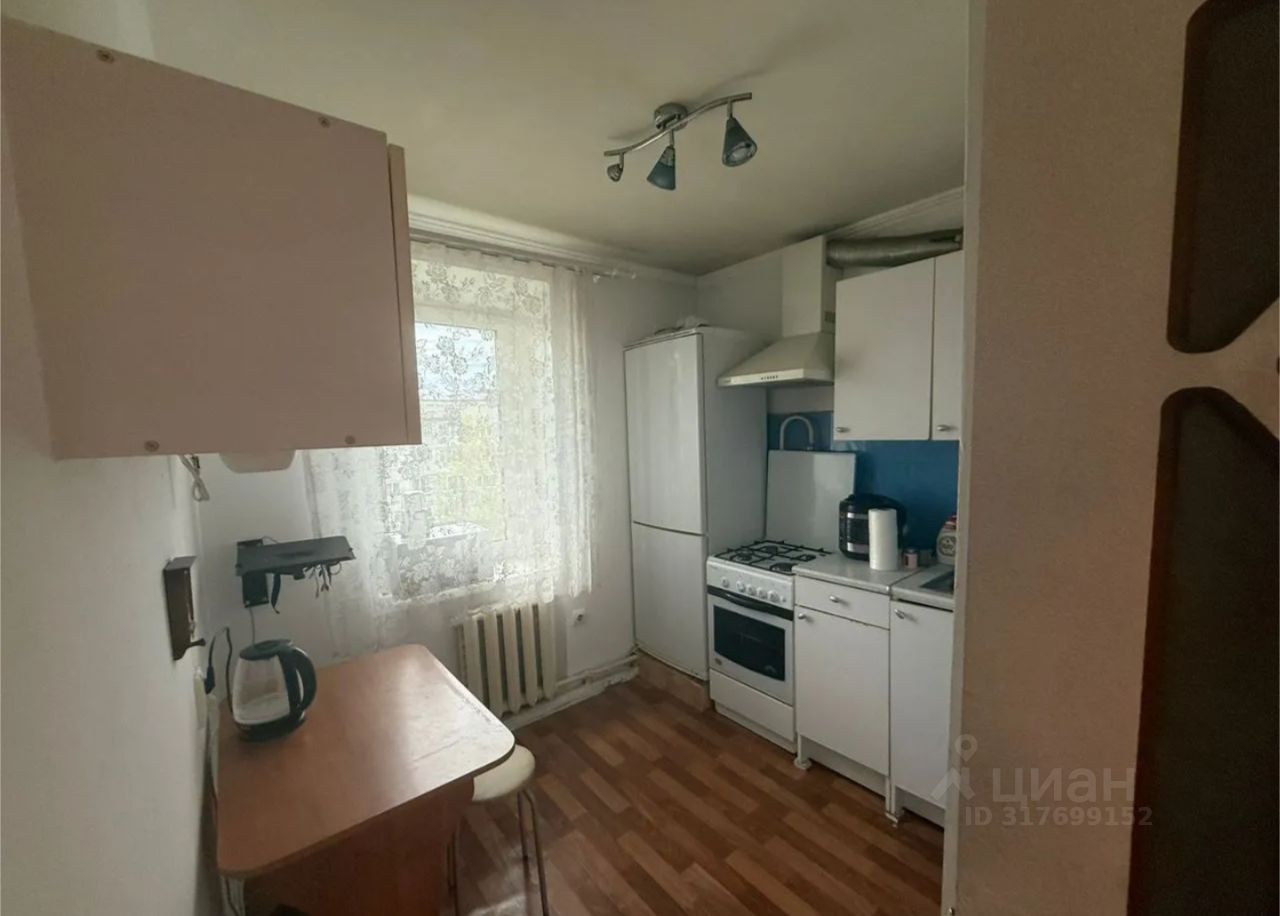 Продажа 1-комн квартиры на вторичном рынке Лобня, улица Победы, 24