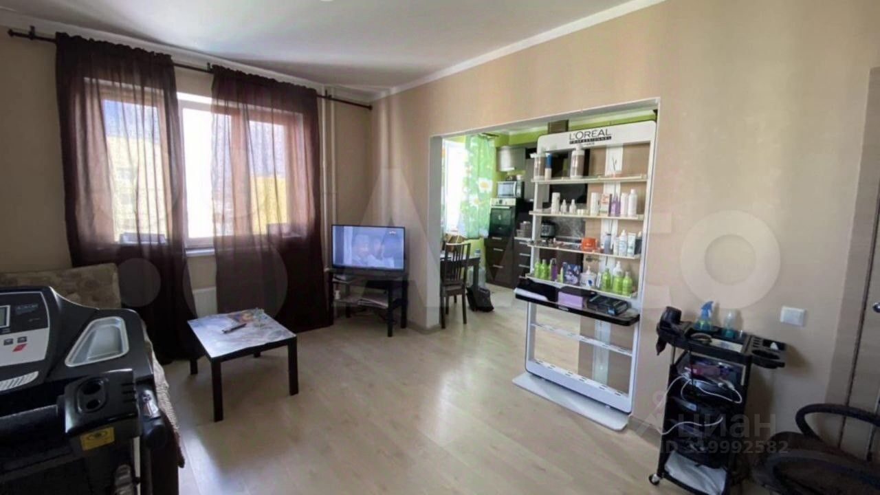 Продажа 2-комн квартиры на вторичном рынке пос. Янино-1, улица Оранжевая, 5к1