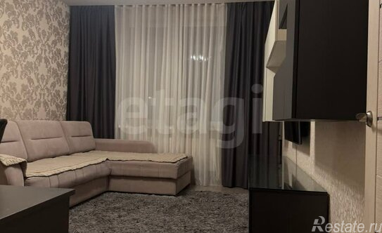 Продажа 2-комн квартиры на вторичном рынке улица Адмирала Трибуца,  д. 10