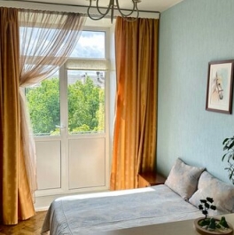 Продажа 2-комн квартиры на вторичном рынке Алтайская улица,  д. 14