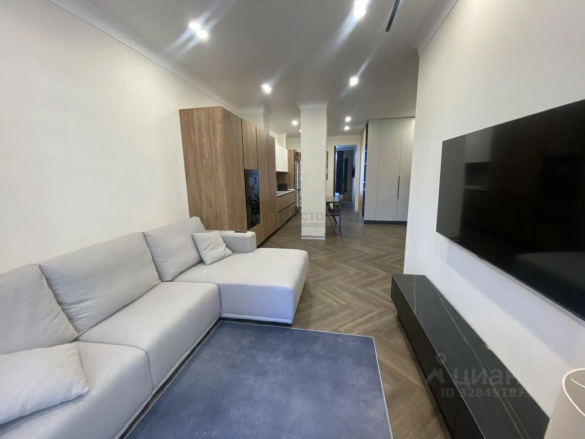 Продажа 2-комн квартиры на вторичном рынке Березовая аллея, 19к6