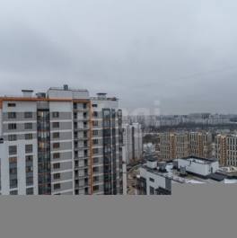 Продажа 2-комн квартиры на вторичном рынке улица Маршала Захарова,  д. 22 к1