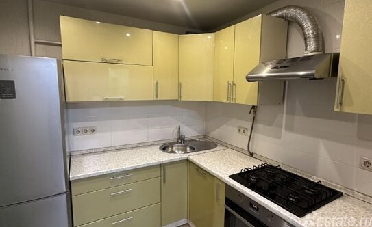 Аренда 2-комн квартиры на вторичном рынке ул Беломорская,  д. 7,  к. 2