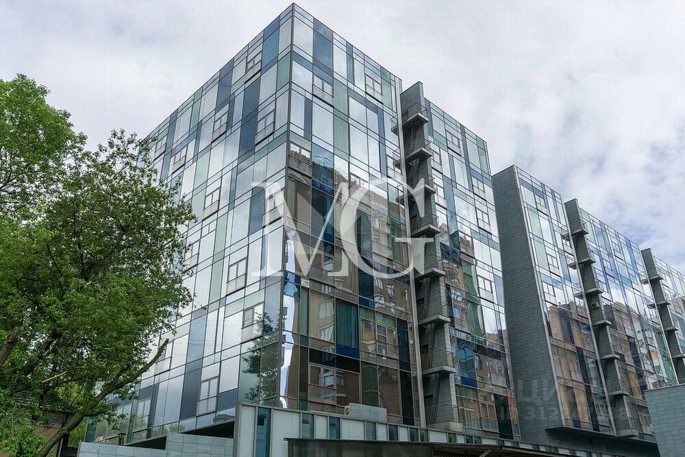 Продажа 3-комн квартиры на вторичном рынке улица Климашкина, 17С2