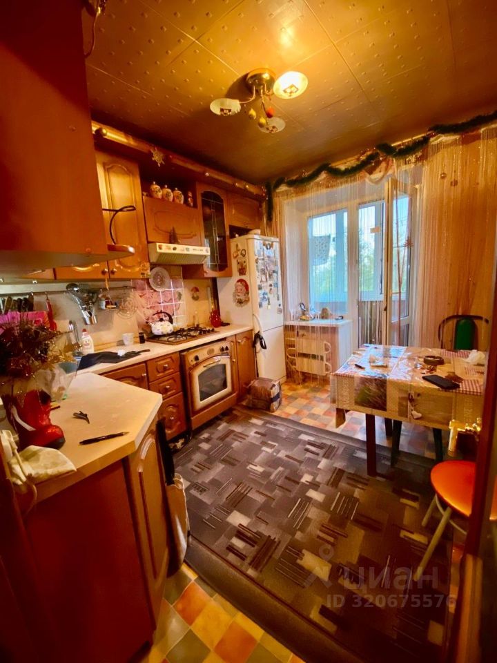 Продажа 2-комн квартиры на вторичном рынке Ожерелье мкр, Кашира, улица Заводская,  д. 1