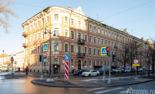 Продажа 6-комн квартиры на вторичном рынке улица Декабристов,  д. 57