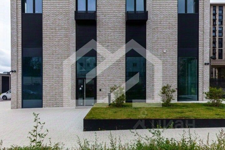 Продажа торгового помещения Винницкая улица,  д. 8 к4