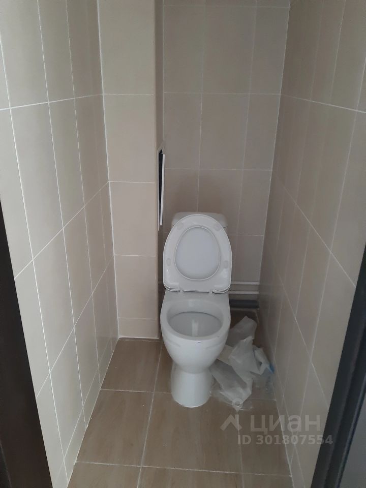 Продажа 2-комн квартиры на вторичном рынке пос. Бугры, улица Тихая, 13к1