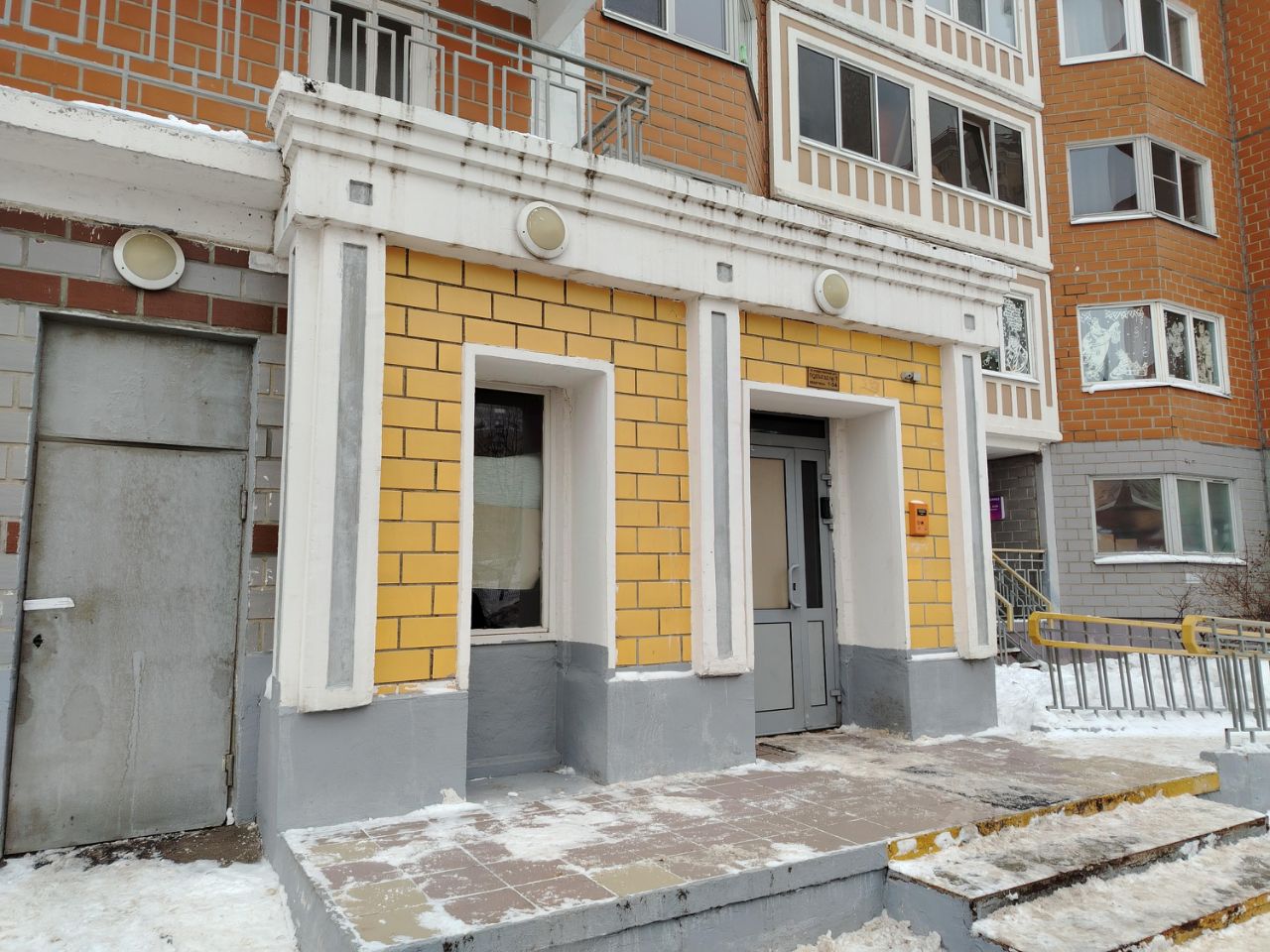 Продажа 3-комн квартиры на вторичном рынке Рождественская улица, 31
