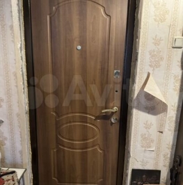 Продажа 1-комн квартиры на вторичном рынке Гатчина г, Авиатриссы Зверевой ул,  д. 20