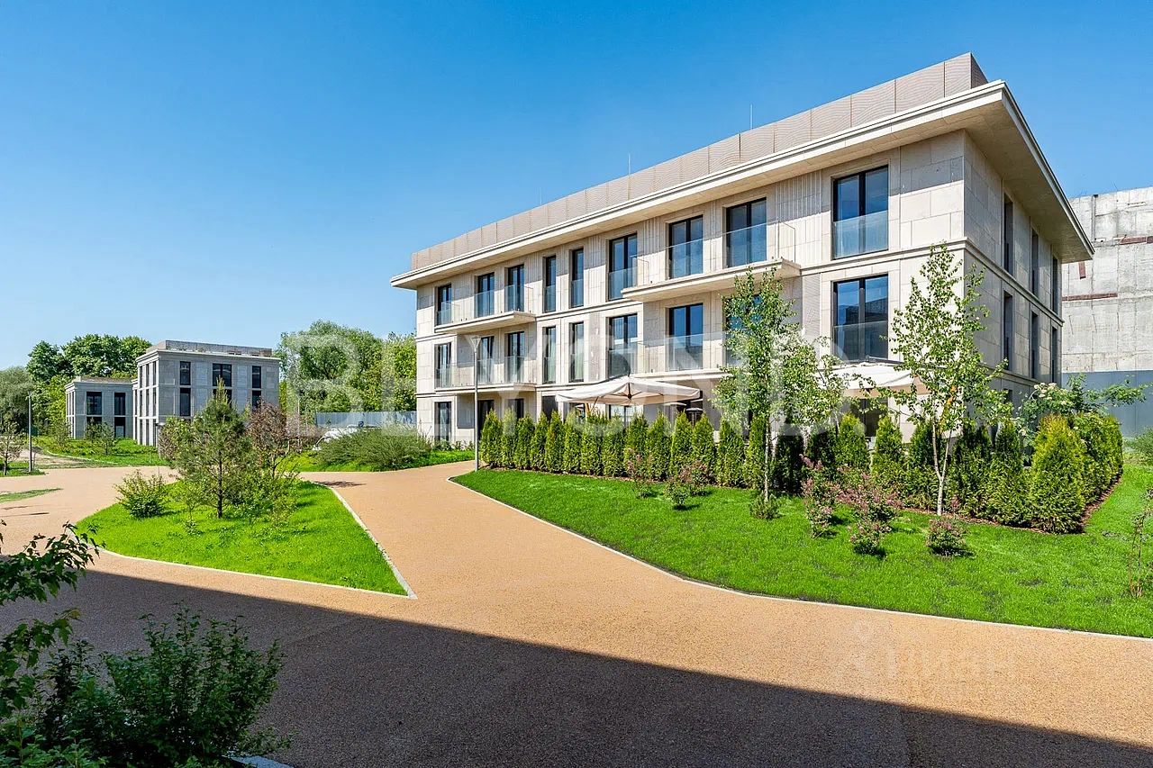 Продажа 6-комн квартиры на вторичном рынке Таманская улица, 1