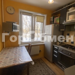 Продажа 3-комн квартиры на вторичном рынке ул Алтайская,  д. 10