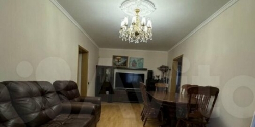 5-комн квартира улица Грина,  д. 40