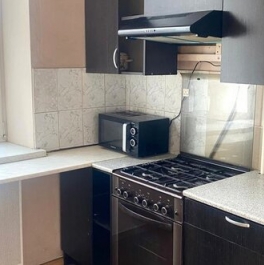 Продажа 4-комн квартиры на вторичном рынке Ленинская Слобода ул,  д. 4