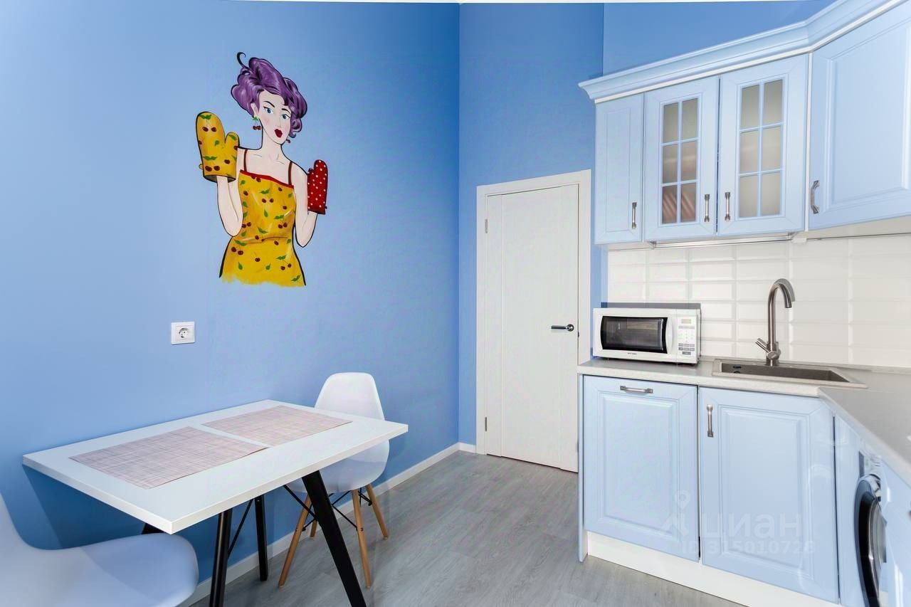 Продажа 3-комн квартиры на вторичном рынке Невский проспект, 105