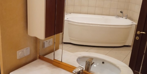 4-комн квартира улица Вересаева,  д. 13