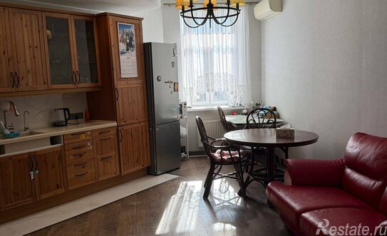 Продажа 2-комн квартиры на вторичном рынке улица Островитянова