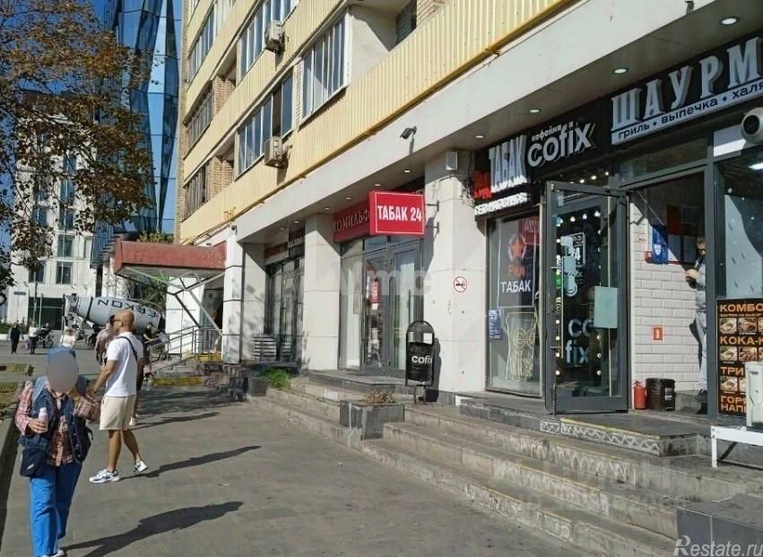Аренда торгового помещения Ленинградский пр-кт,  д. 4/2