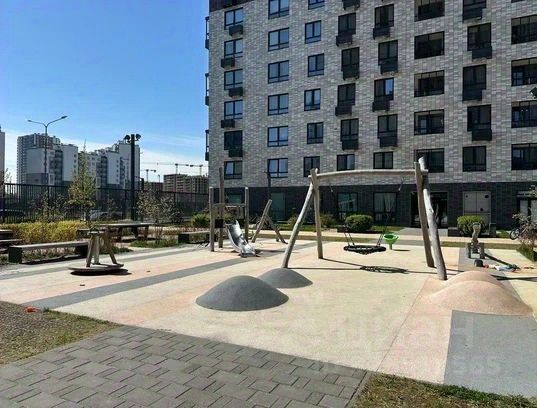 Продажа 4-комн квартиры на вторичном рынке проспект Орлово-Денисовский, 19к3