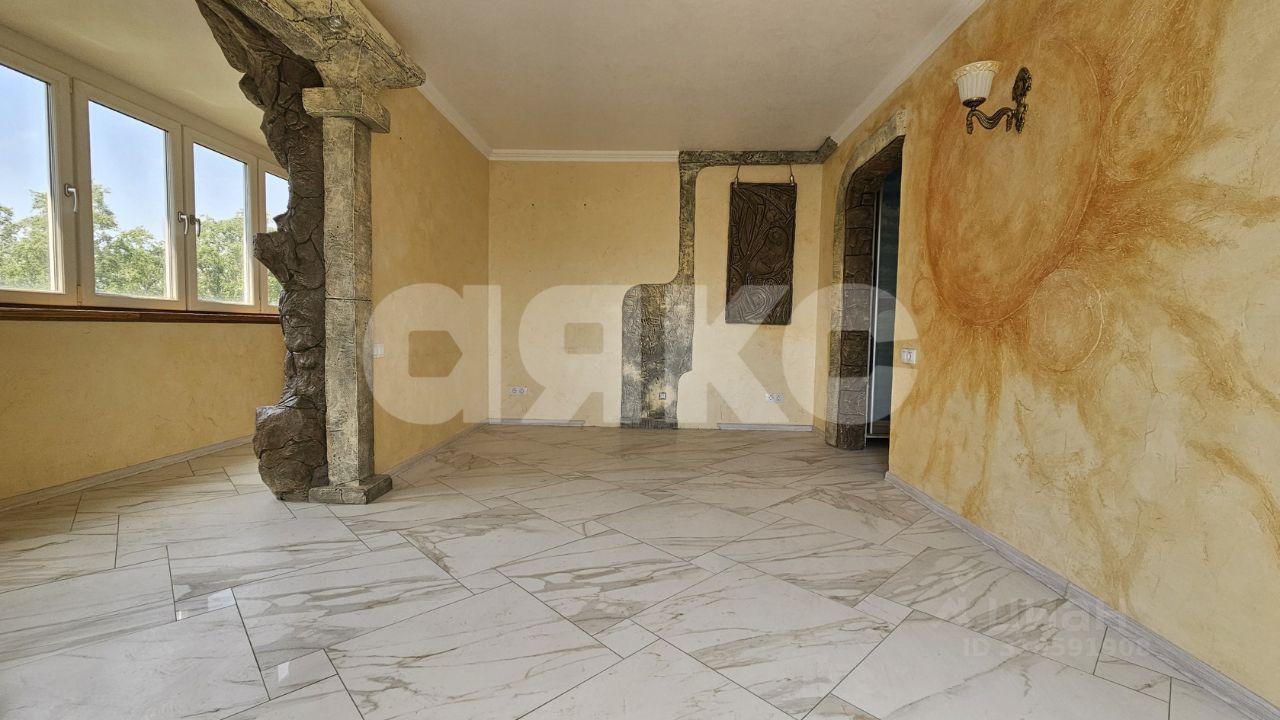 Продажа 2-комн квартиры на вторичном рынке Цемгигант мкр, улица Беркино,  д. 1к3