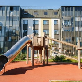 Продажа 3-комн квартиры на вторичном рынке Колпино г, Понтонная ул,  д. 9 к1