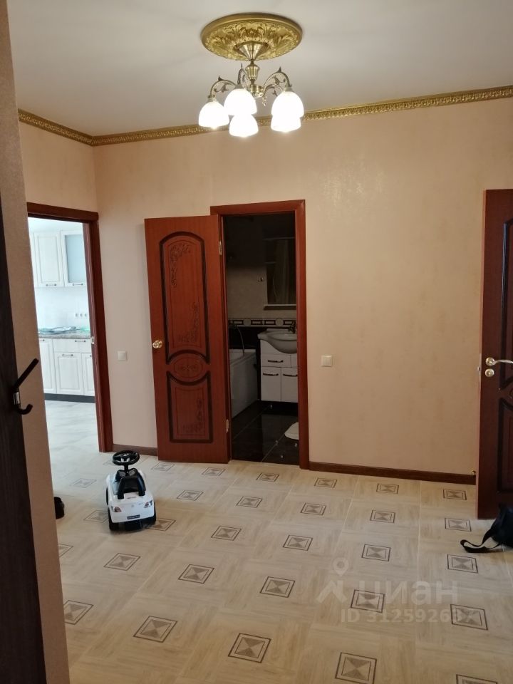 Продажа 3-комн квартиры на вторичном рынке пос. Горки-10, 33к1