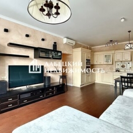 Продажа 2-комн квартиры на вторичном рынке ул Профессора Попова,  д. 44