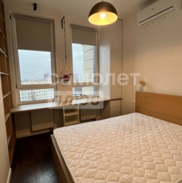 Продажа 1-комн квартиры на вторичном рынке улица Красных Зорь,  д. 33А