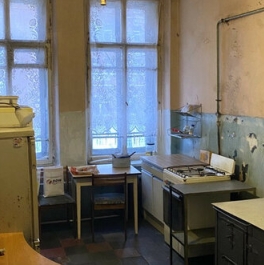 Продажа 4-комн квартиры на вторичном рынке Чкаловский пр-кт,  д. 58