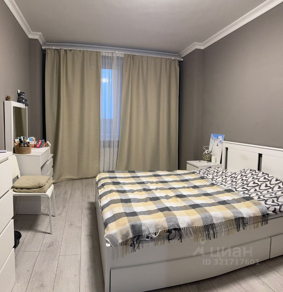 Продажа 3-комн квартиры на вторичном рынке Апрелевка, улица Пролетарская, 20Б