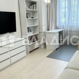 Продажа 3-комн квартиры на вторичном рынке Усачёва улица,  д. 29 к7