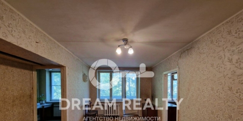 2-комн квартира улица Ватутина,  д. 2 к1