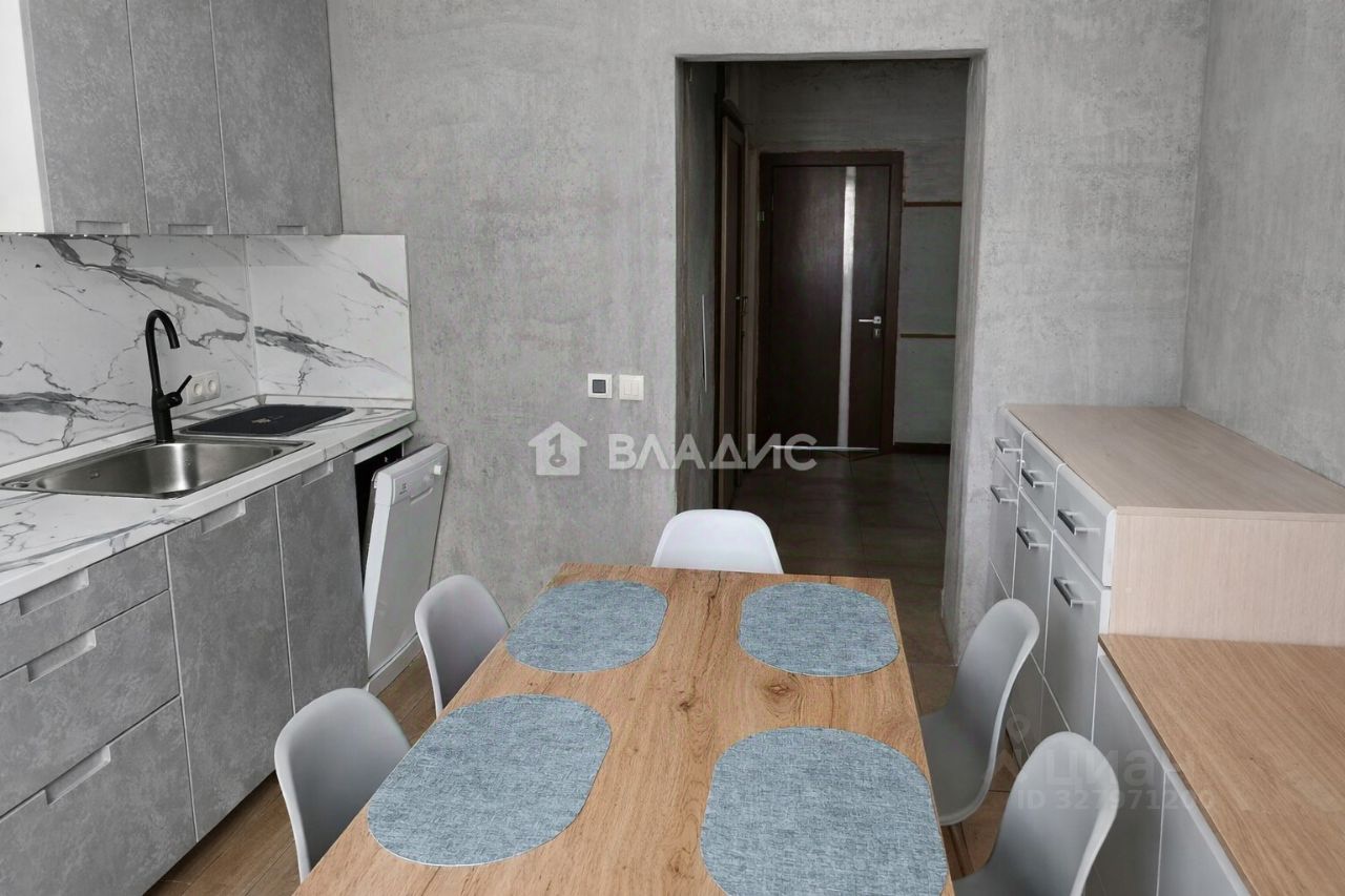 Продажа 4-комн квартиры на вторичном рынке Дедовск г., улица Володарского, 23