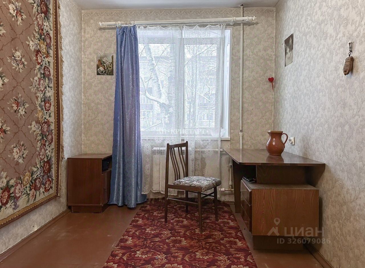 Продажа 4-комн квартиры на вторичном рынке Луга, улица Красной Артиллерии, 15