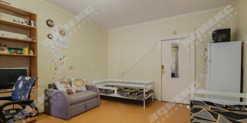4-комн квартира пр-кт Бакунина,  д. 11