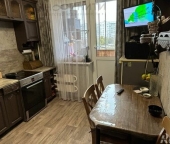 Продать Квартиры вторичка Тихорецкий б-р  4 1