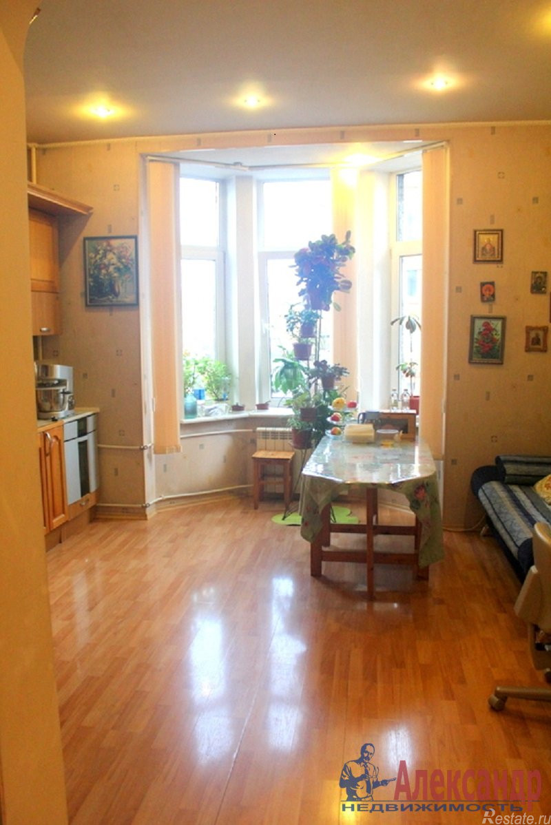 Продажа 2-комн квартиры на вторичном рынке Выборг г., Кривоносова ул. ,  д. 8