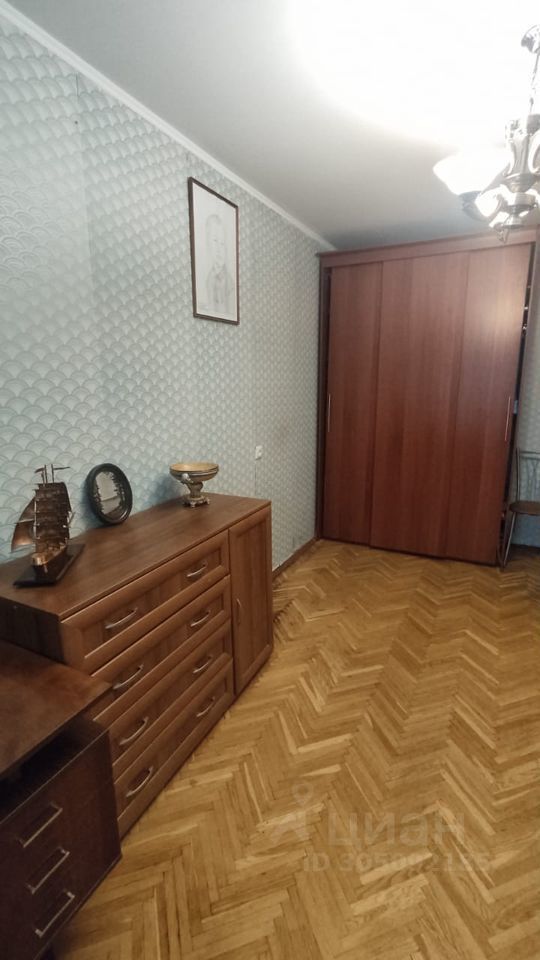 Продажа 3-комн квартиры на вторичном рынке Серебристый бульвар, 22К1