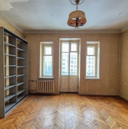 Продажа 2-комн квартиры на вторичном рынке Московский пр-кт,  д. 151а