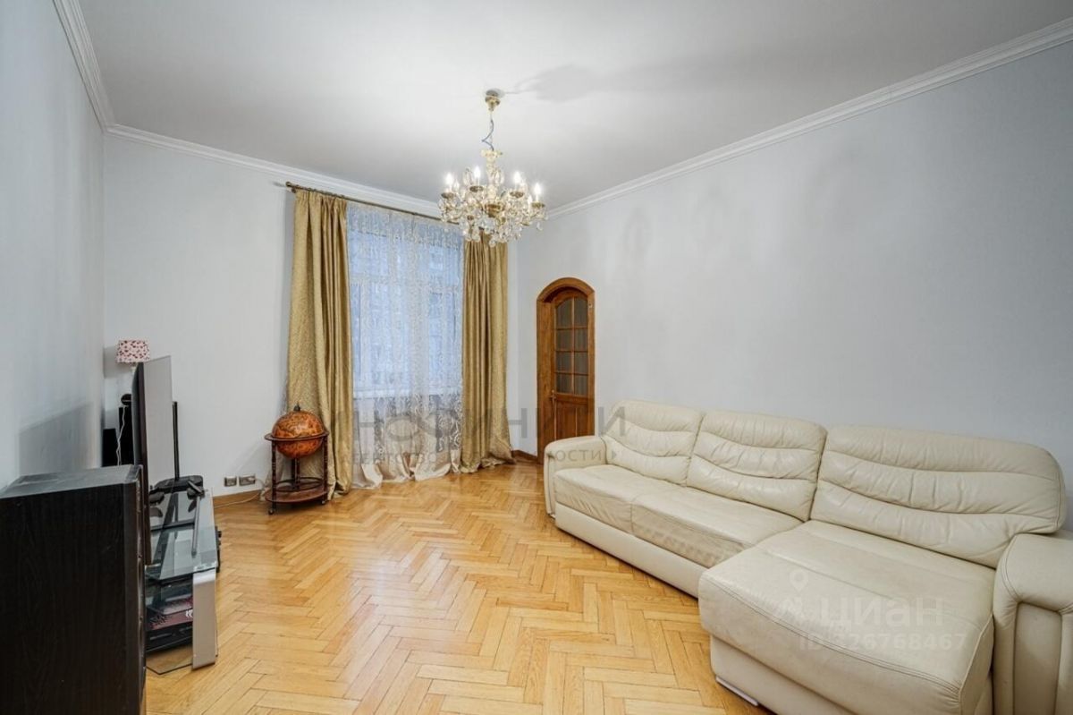 Продажа 4-комн квартиры на вторичном рынке улица Покровка, 41С2