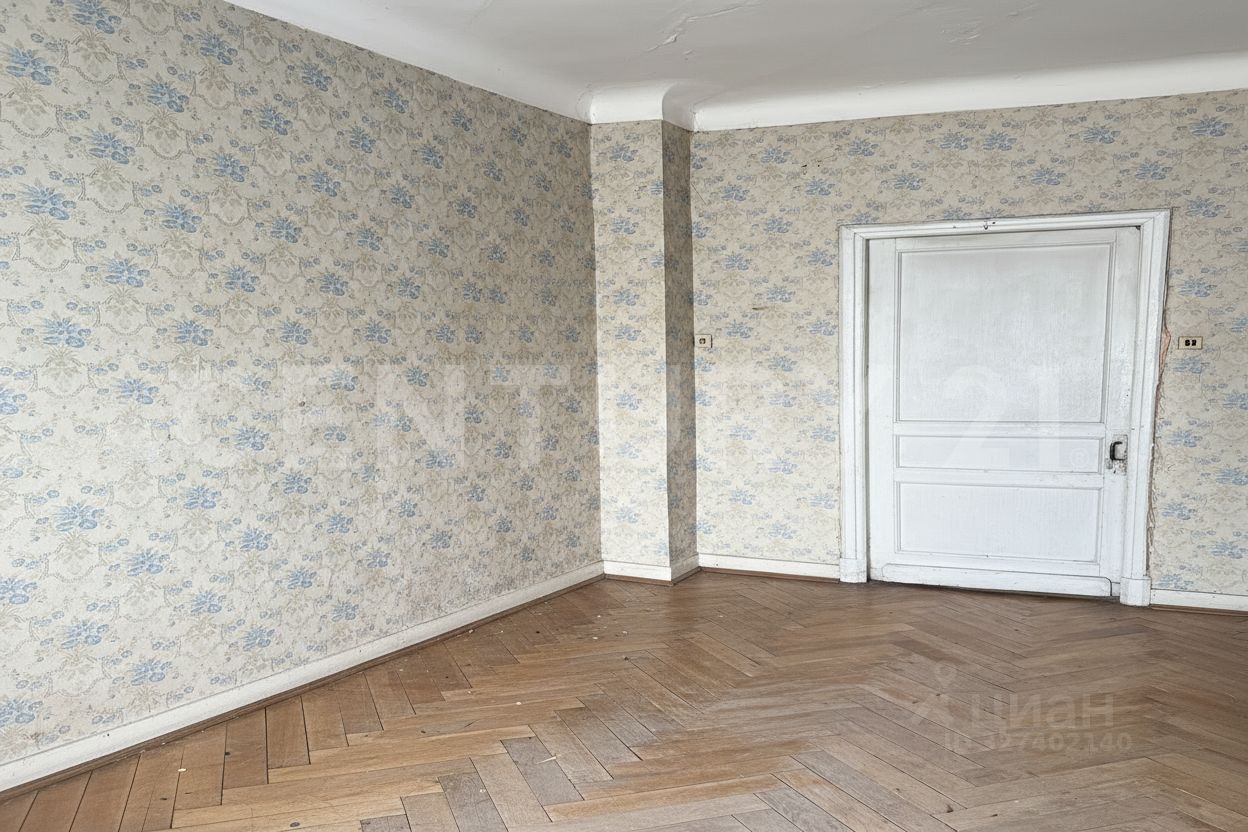 Продажа 3-комн квартиры на вторичном рынке улица Новый Арбат, 25