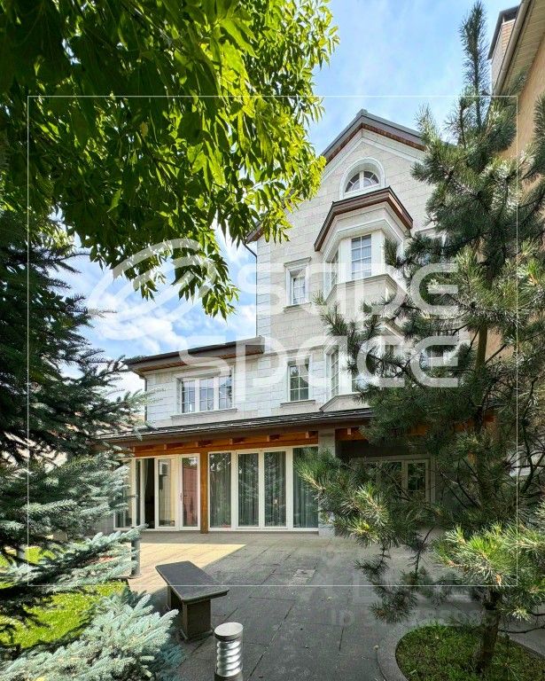 Продажа 5-комн квартиры на вторичном рынке Карамышевский проезд, 7К2