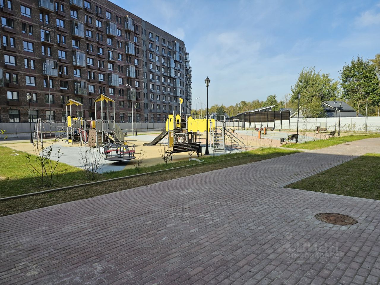 Продажа 1-комн квартиры на вторичном рынке Город-событие мкр, с. Лайково, 63