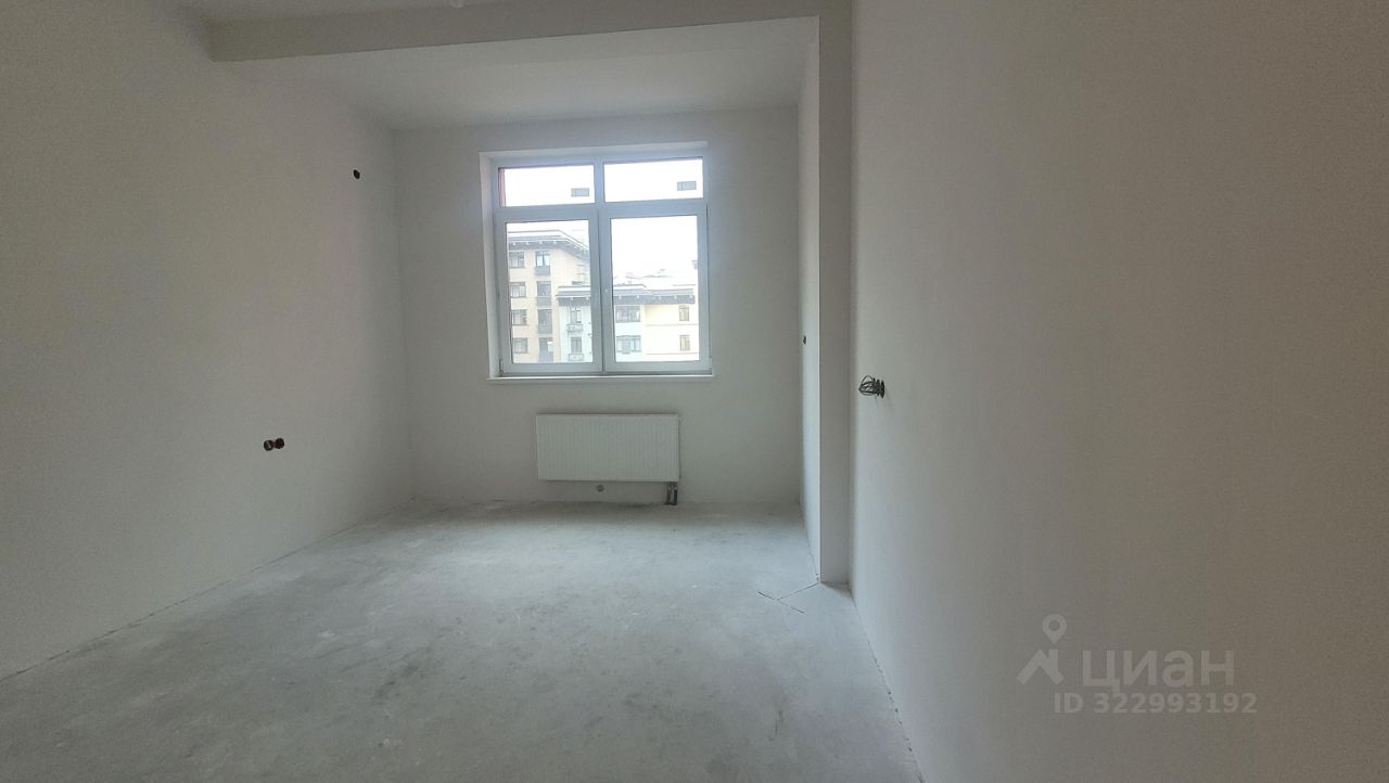 Продажа 4-комн квартиры на вторичном рынке пос. Развилка, проезд Римский, 13