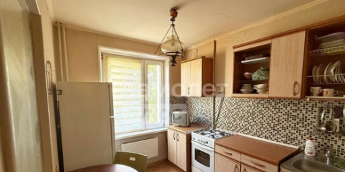 2-комн квартира улица Адмирала Лазарева,  д. 16